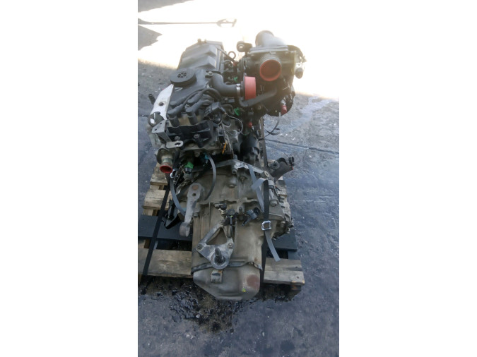 MOTOR CON ACCESORIOS Y CAJA DE CAMBIOS PEUGEOT 306 1996