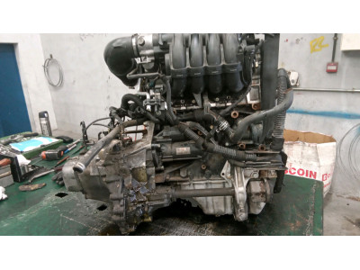 MOTOR CON ACCESORIOS Y CAJA DE CAMBIOS PEUGEOT 206 2004
