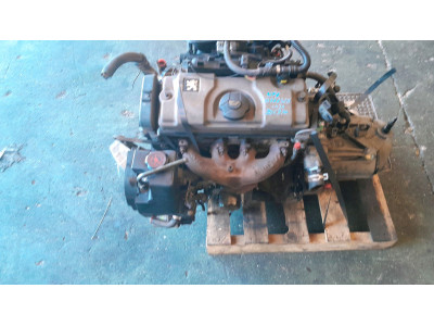 MOTOR CON ACCESORIOS Y CAJA DE CAMBIOS PEUGEOT 206 2000
