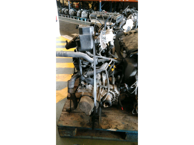 MOTOR CON ACCESORIOS Y CAJA DE CAMBIOS HYUNDAI ATOS 2000