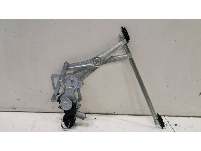 ELEVALUNAS DELANTERO IZQUIERDO TOYOTA C-HR