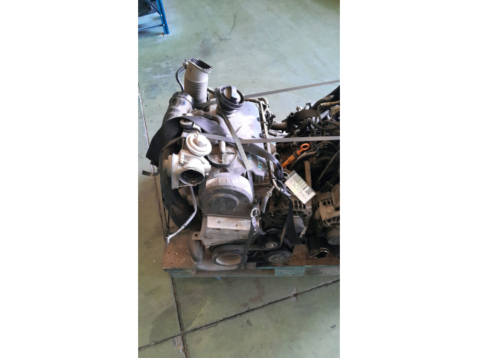 MOTOR CON ACCESORIOS Y CAJA DE CAMBIOS SKODA FABIA 2008