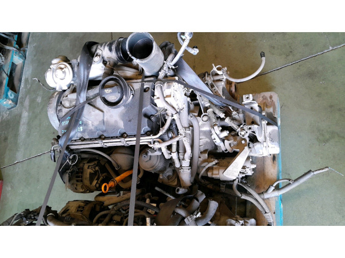 MOTOR CON ACCESORIOS Y CAJA DE CAMBIOS SKODA FABIA 2008