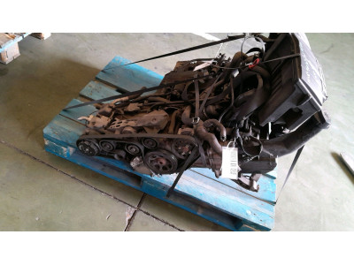 MOTOR CON ACCESORIOS Y CAJA DE CAMBIOS MERCEDES A 160 1999
