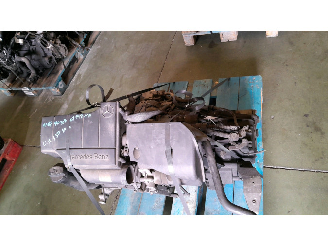 MOTOR CON ACCESORIOS Y CAJA DE CAMBIOS MERCEDES A 160 1999