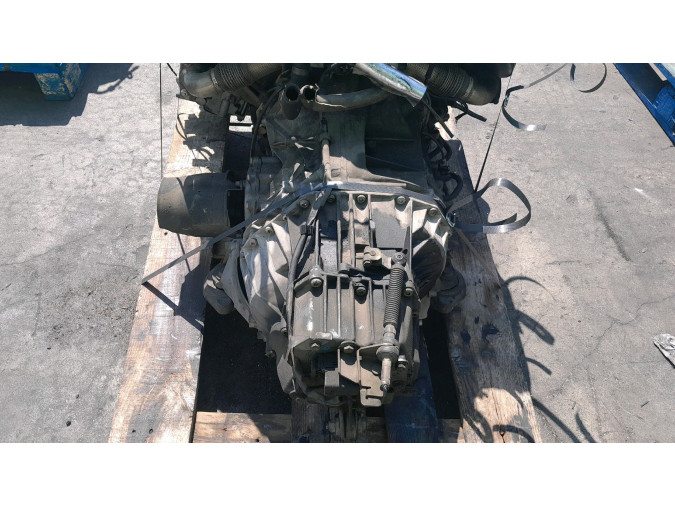 MOTOR CON ACCESORIOS Y CAJA DE CAMBIOS AUDI A6 2001