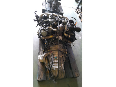 MOTOR CON ACCESORIOS SIN CAJA DE CAMBIOS SKODA SUPERB 2003