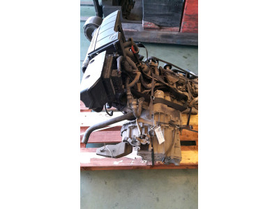 MOTOR CON ACCESORIOS Y CAJA DE CAMBIOS MERCEDES A 160 1999