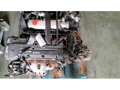 MOTOR CON ACCESORIOS Y CAJA DE CAMBIOS HYUNDAI COUPÉ 1998