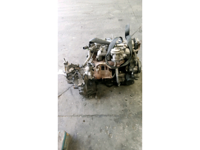 MOTOR CON ACCESORIOS Y CAJA DE CAMBIOS FORD FOCUS 38313