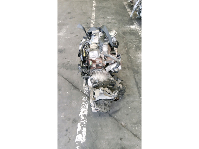 MOTOR CON ACCESORIOS Y CAJA DE CAMBIOS FORD FOCUS 38313