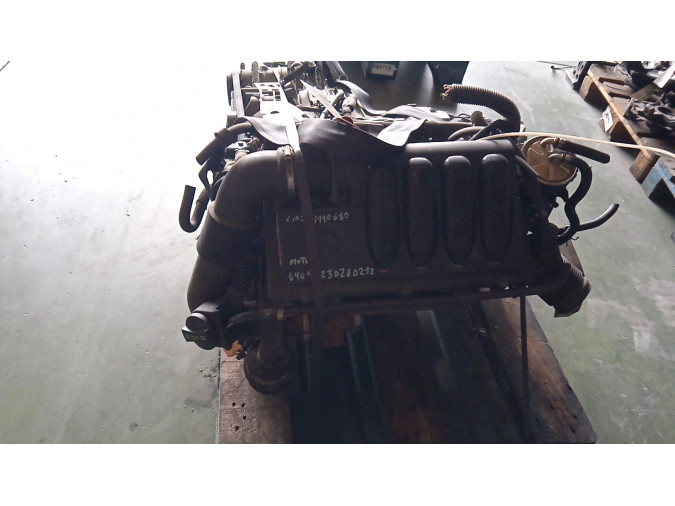 MOTOR CON ACCESORIOS Y CAJA DE CAMBIOS MERCEDES A 160 CDI