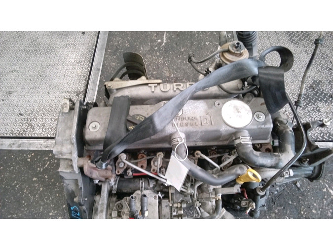 MOTOR CON ACCESORIOS SIN CAJA DE CAMBIOS FORD FIESTA 2002