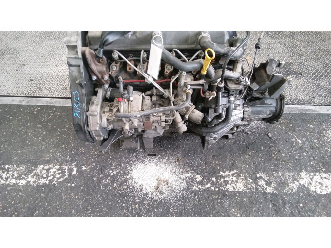MOTOR CON ACCESORIOS SIN CAJA DE CAMBIOS FORD FIESTA 2002