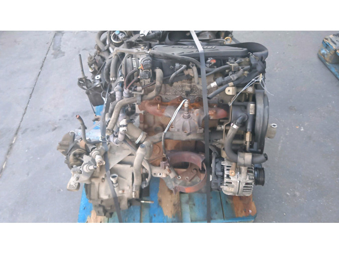 MOTOR CON ACCESORIOS Y CAJA DE CAMBIOS FIAT BRAVA 2000