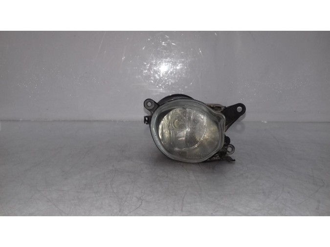 FARO ANTINIEBLA DELANTERO DERECHO AUDI A8 2002