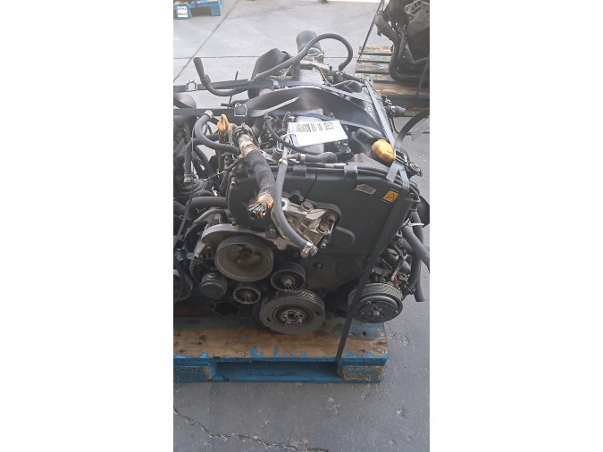 MOTOR CON ACCESORIOS Y CAJA DE CAMBIOS ALFA ROMEO 156 2004