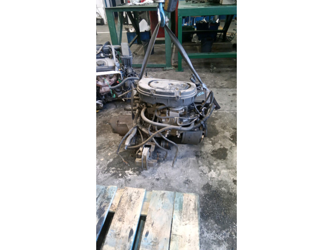 MOTOR CON ACCESORIOS Y CAJA DE CAMBIOS RENAULT R19