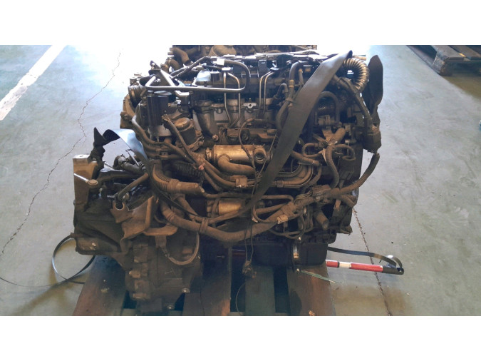 MOTOR CON ACCESORIOS Y CAJA DE CAMBIOS MAZDA 3 2006