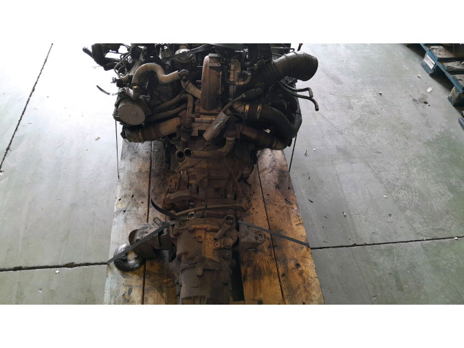 MOTOR CON ACCESORIOS Y CAJA DE CAMBIOS AUDI A6 2006