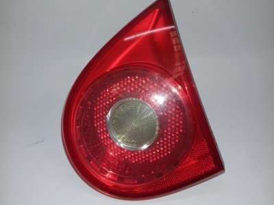 PILOTO TRASERO DERECHO DACIA SANDERO 2004