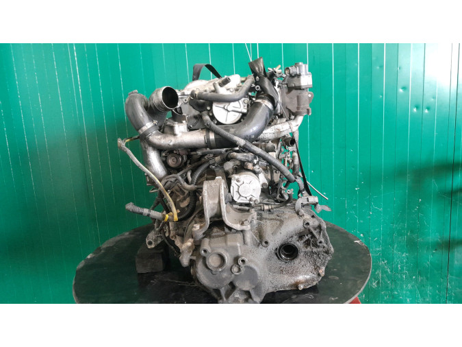 MOTOR CON ACCESORIOS Y CAJA DE CAMBIOS NISSAN ALMERA