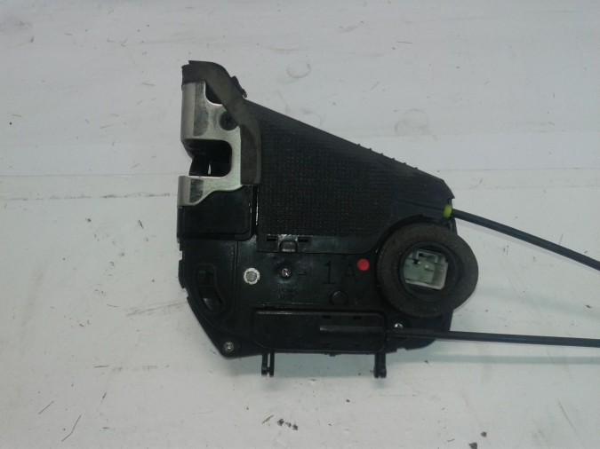 CERRADURA PUERTA TRASERA IZQUIERDA TOYOTA PRIUS 2009