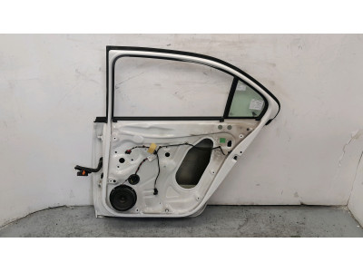 PUERTA TRASERA DERECHA SKODA RAPID BLANCA 2016