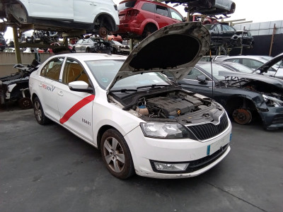 VOLANTE SKODA RAPID 2016