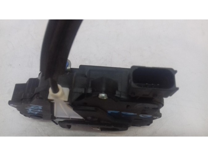 CERRADURA PUERTA DELANTERA DERECHA FIAT PUNTO 2011