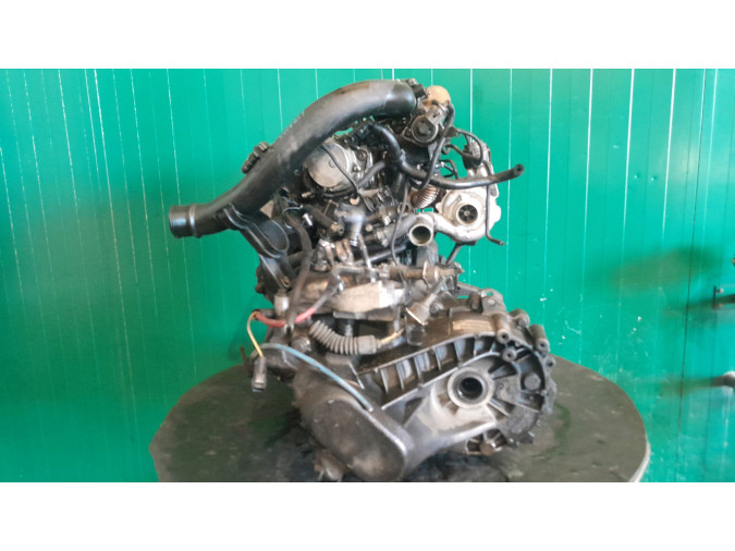 MOTOR CON ACCESORIOS Y CAJA DE CAMBIOS VOLVO V40