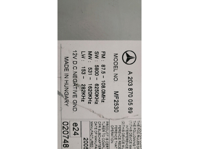 Autorradio MERCEDES C 240 2005