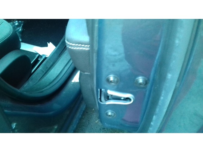 CERRADURA PUERTA DELANTERA DERECHA OPEL ASTRA 2013