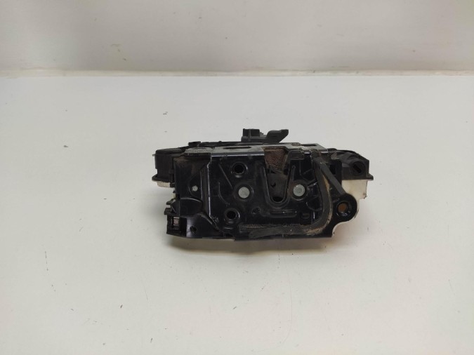 CERRADURA PUERTA DELANTERA DERECHA SEAT IBIZA 2010