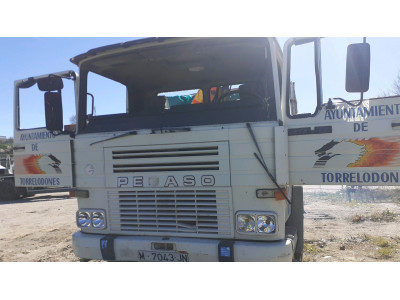 PUERTA DELANTERA DERECHA PEGASO PEGASO 1989