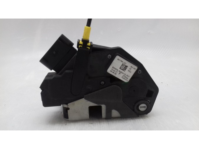 CERRADURA PUERTA TRASERA DERECHA FORD KUGA 2017