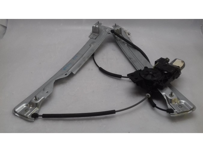 ELEVALUNAS DELANTERO DERECHO FORD KUGA 2017