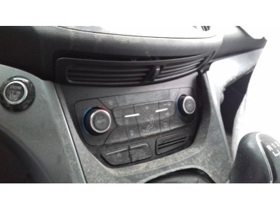 MANDO CALEFACCIÓN FORD KUGA 2017