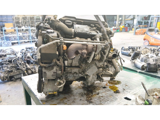 Motor PEUGEOT 206 2003
