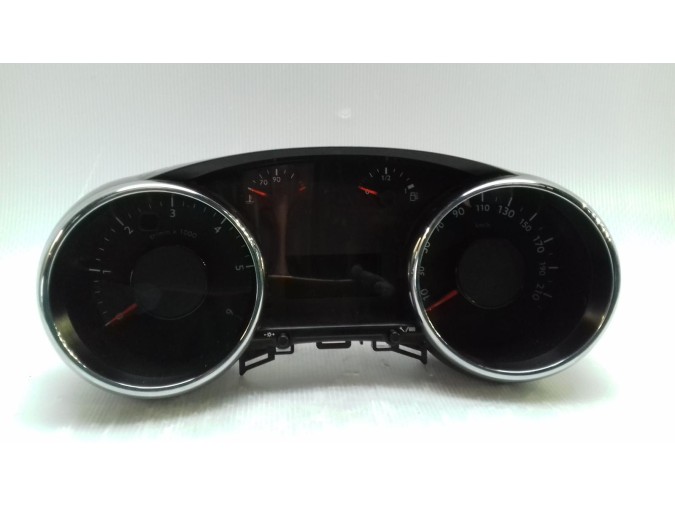 CUADRO INSTRUMENTOS PEUGEOT 5008 2011