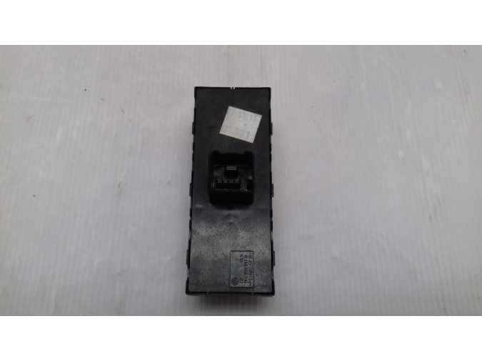 MANDO ELEVALUNAS DELANTERO IZQUIERDO VOLKSWAGEN GOLF PLUS 2011