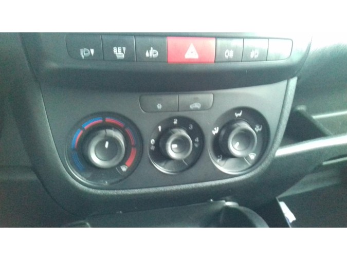 MANDO CALEFACCIÓN OPEL COMBO 2018