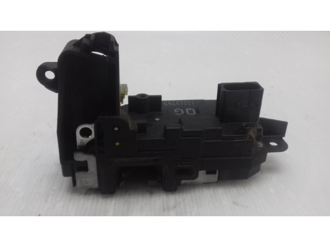CERRADURA PUERTA DELANTERA DERECHA OPEL ASTRA 2009