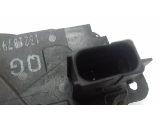 CERRADURA PUERTA DELANTERA DERECHA OPEL ASTRA 2009