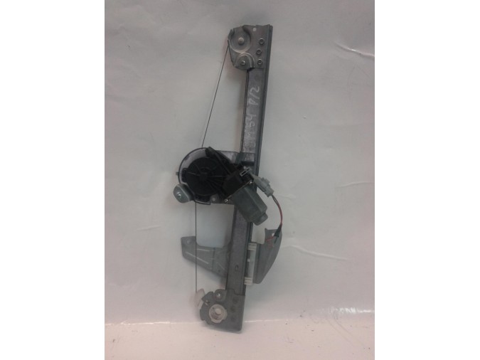 ELEVALUNAS DELANTERO DERECHO TOYOTA AYGO 2006