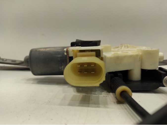 ELEVALUNAS DELANTERO DERECHO FORD MONDEO 2008