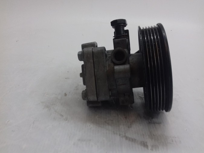 BOMBA SERVODIRECCION KIA CARENS 2007