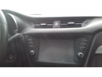 sistema navegacion gps TOYOTA AVENSIS 2015