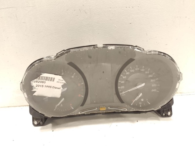 CUADRO INSTRUMENTOS TOYOTA AVENSIS 2015