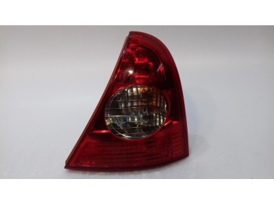 PILOTO TRASERO DERECHO RENAULT CLIO 2003